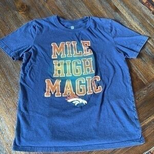 Vintage Denver broncos Mile high stadium tshirt Youth size 14-16